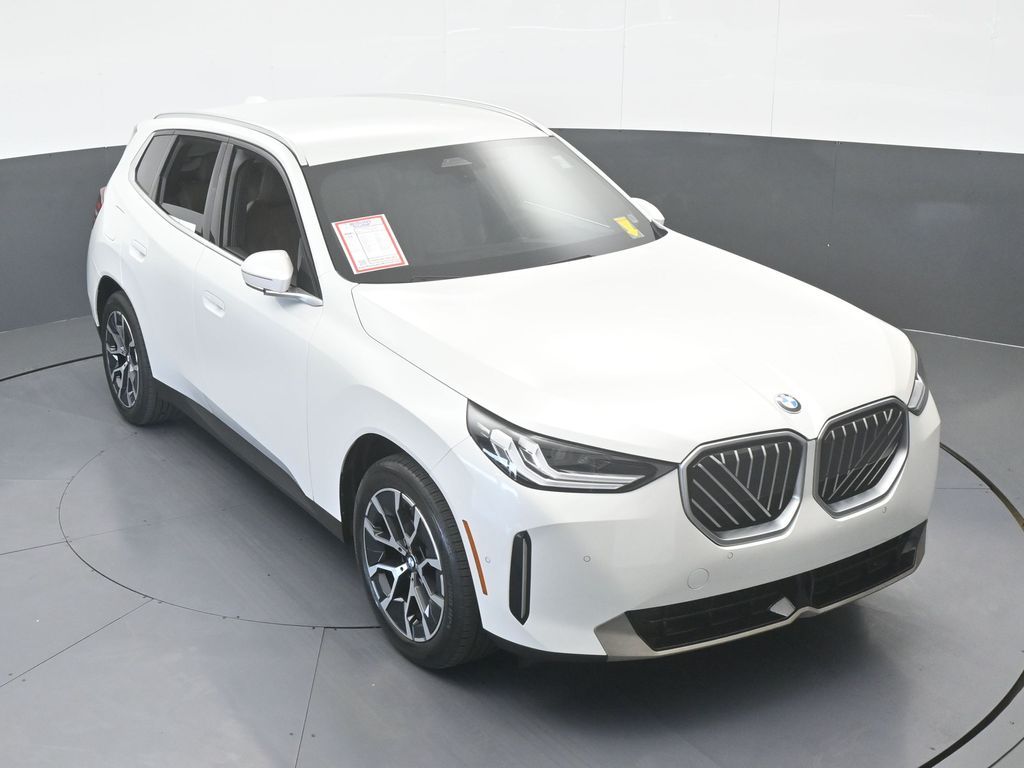 Used 2025 Mineral White Metallic BMW 30 xDrive image 59