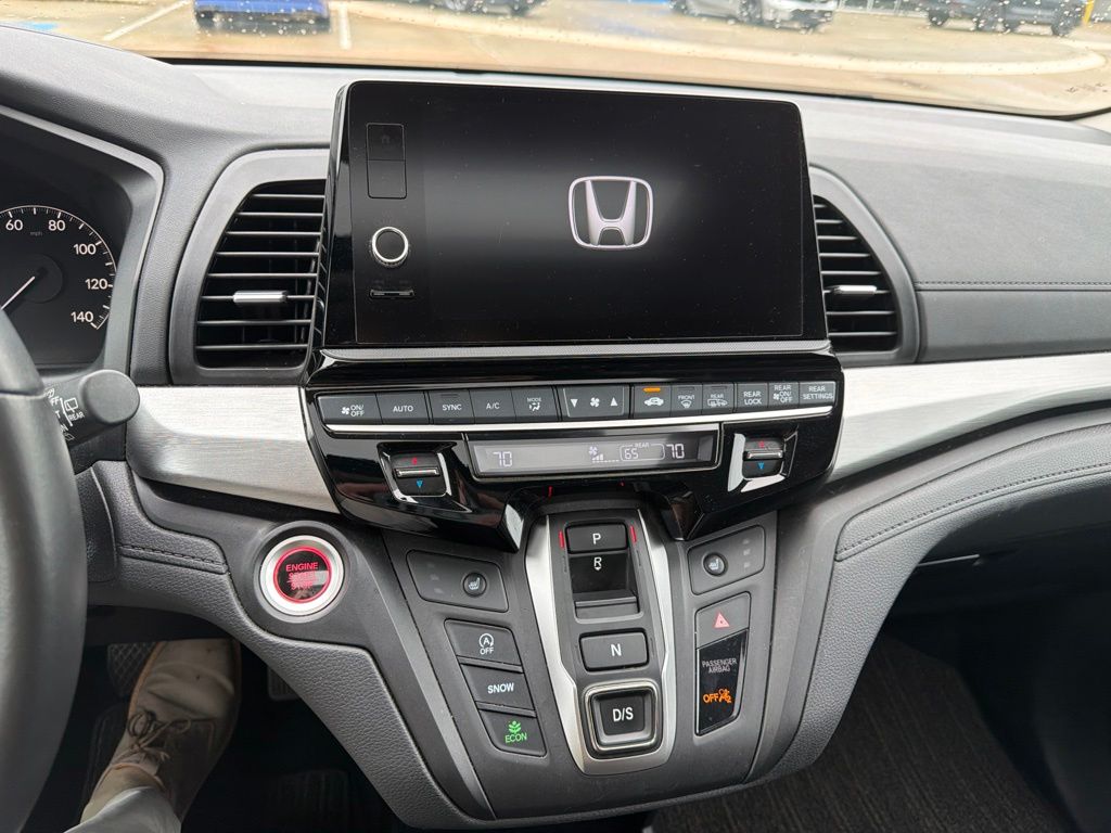 2025 Honda Odyssey EX-L Silver at Community Honda