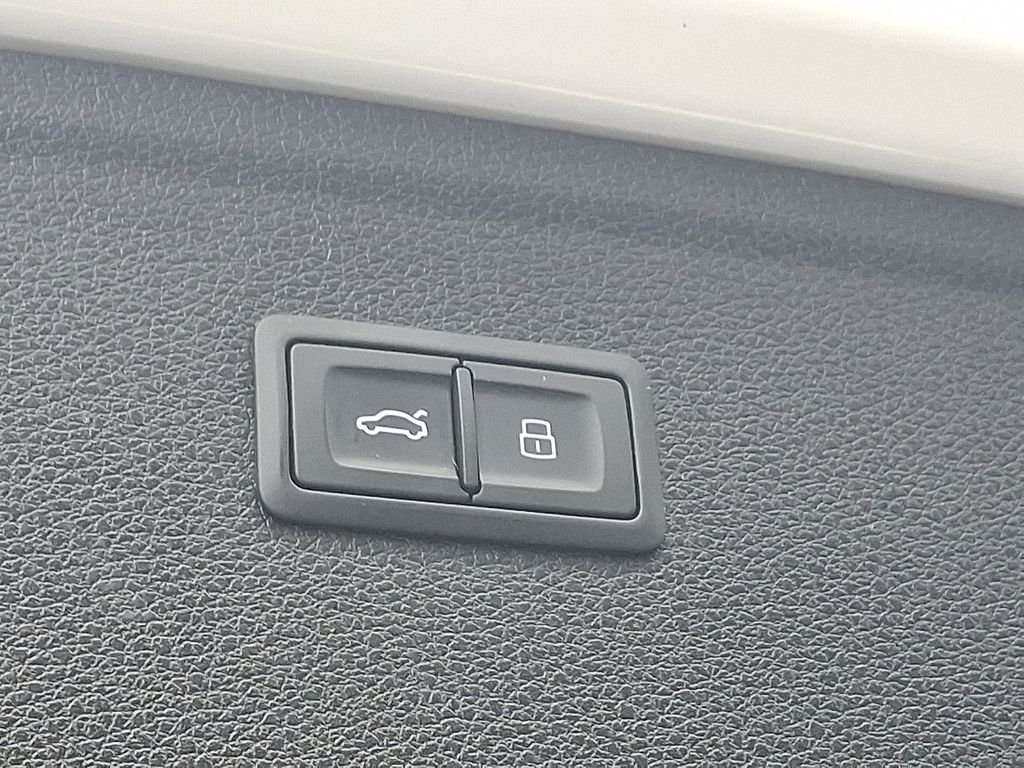 Thumbnail: 2022 Audi Q5 - 29