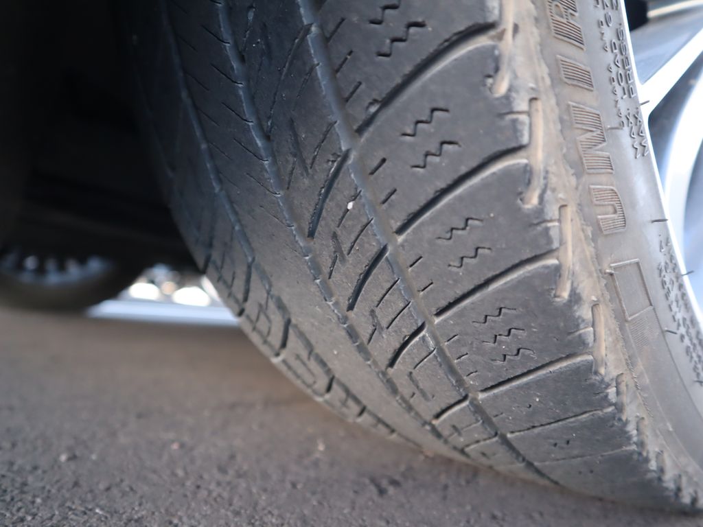 Thumbnail: 2014 Lincoln MKZ - 14