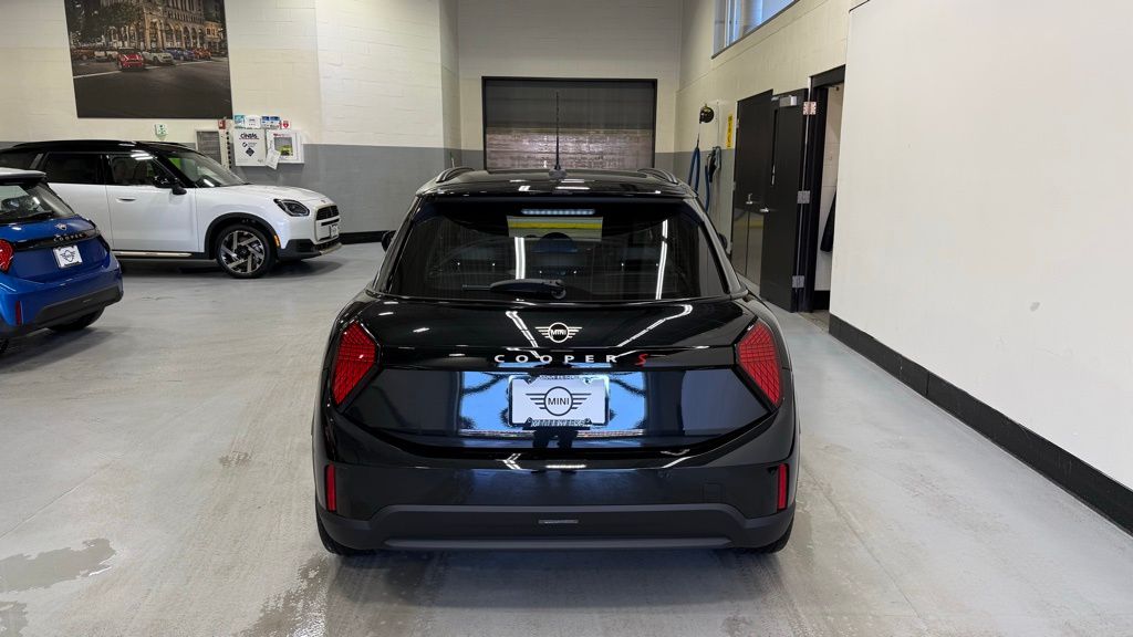 Thumbnail: 2026 MINI Cooper - 4