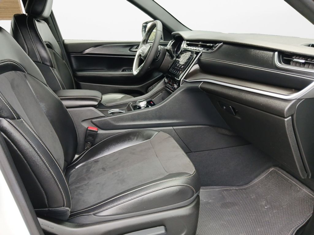 Used Car 2024 Jeep Grand Cherokee  Altitude For Sale Under $30,000 In Austin, Texas