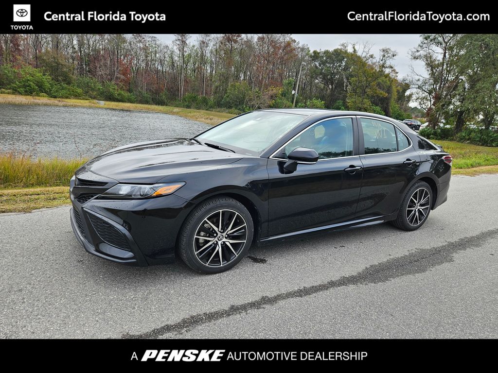 2023 Toyota Camry SE -
                Orlando, FL