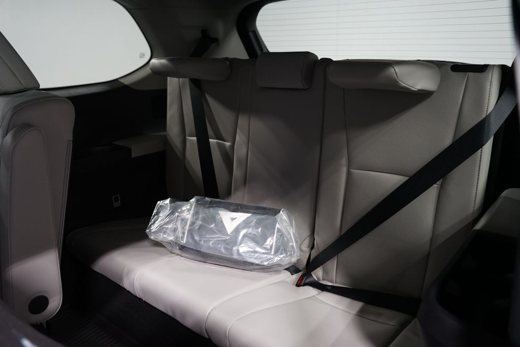 Thumbnail: 2026 Toyota Grand Highlander - 30