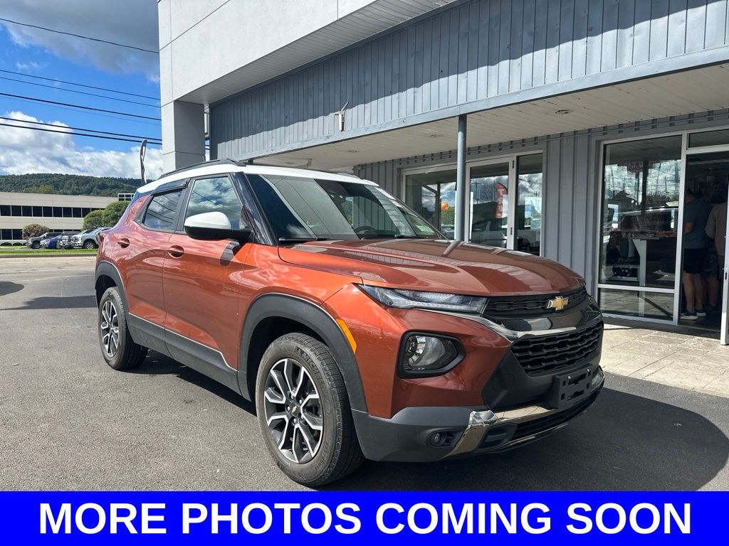 Red (Dark Copper Metallic) 2021 Chevrolet Trailblazer SUV / Crossover Four-Wheel Drive 9-Speed Automatic