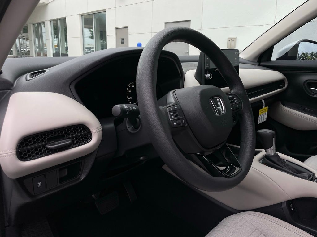 Thumbnail: 2026 Honda HR-V - 28