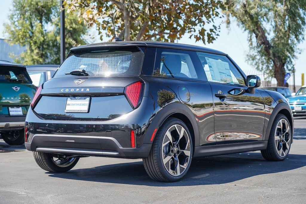 2025 MINI Cooper  8