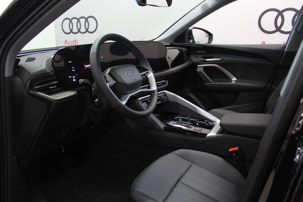 Thumbnail: 2025 Audi Q5 - 10