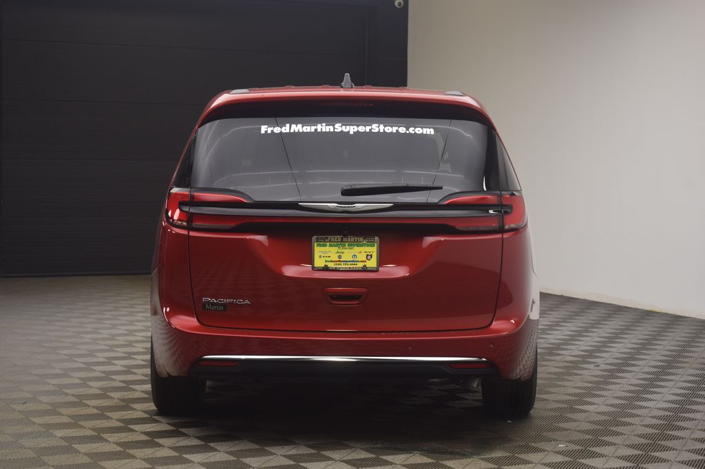 new 2026 Chrysler Pacifica car, priced at $40,580