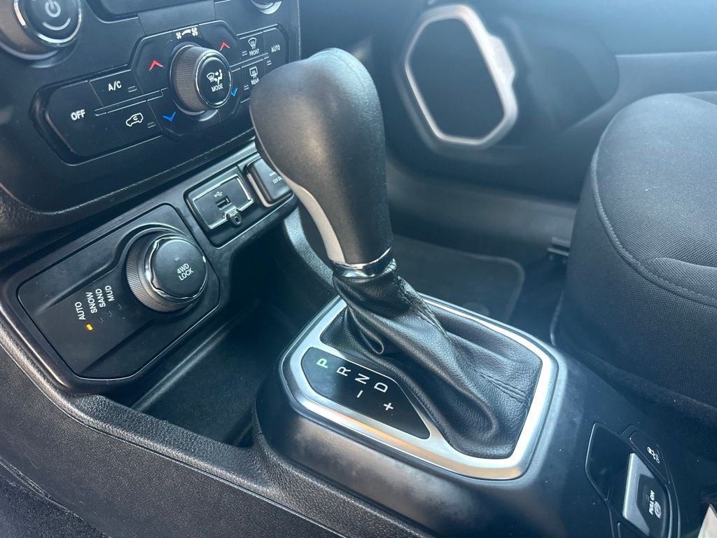 Used 2018 Jeep Renegade SUV