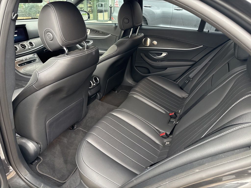 2022 Black Mercedes-Benz E-Class E 350 RWD Sedan