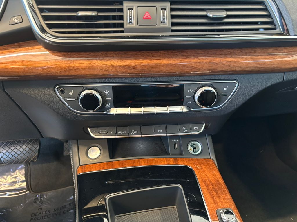 2023 Audi Q5 45 S line Premium