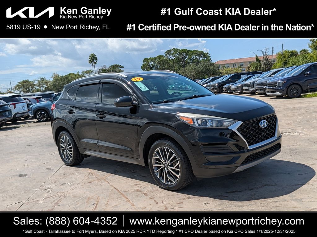 Black Noir Pearl 2019 Hyundai Tucson SUV / Crossover Front-Wheel Drive 6-Speed Automatic