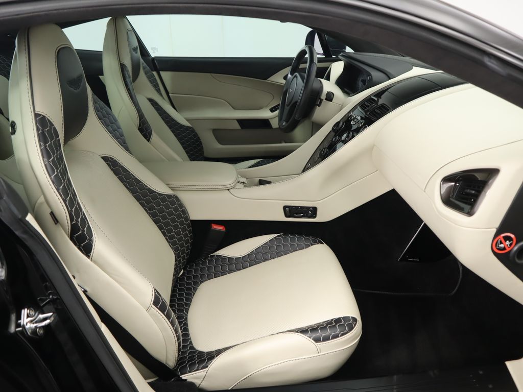 Thumbnail: 2015 Aston Martin Vanquish - 21