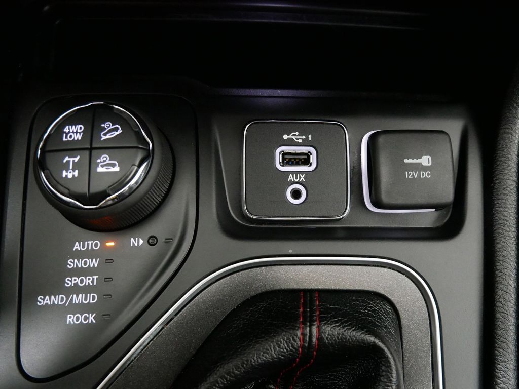 2025 Toyota Tundra Limited - Photo 68