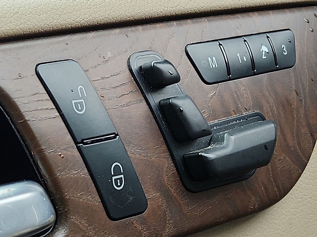 Thumbnail: 2015 Mercedes-Benz M-Class - 25