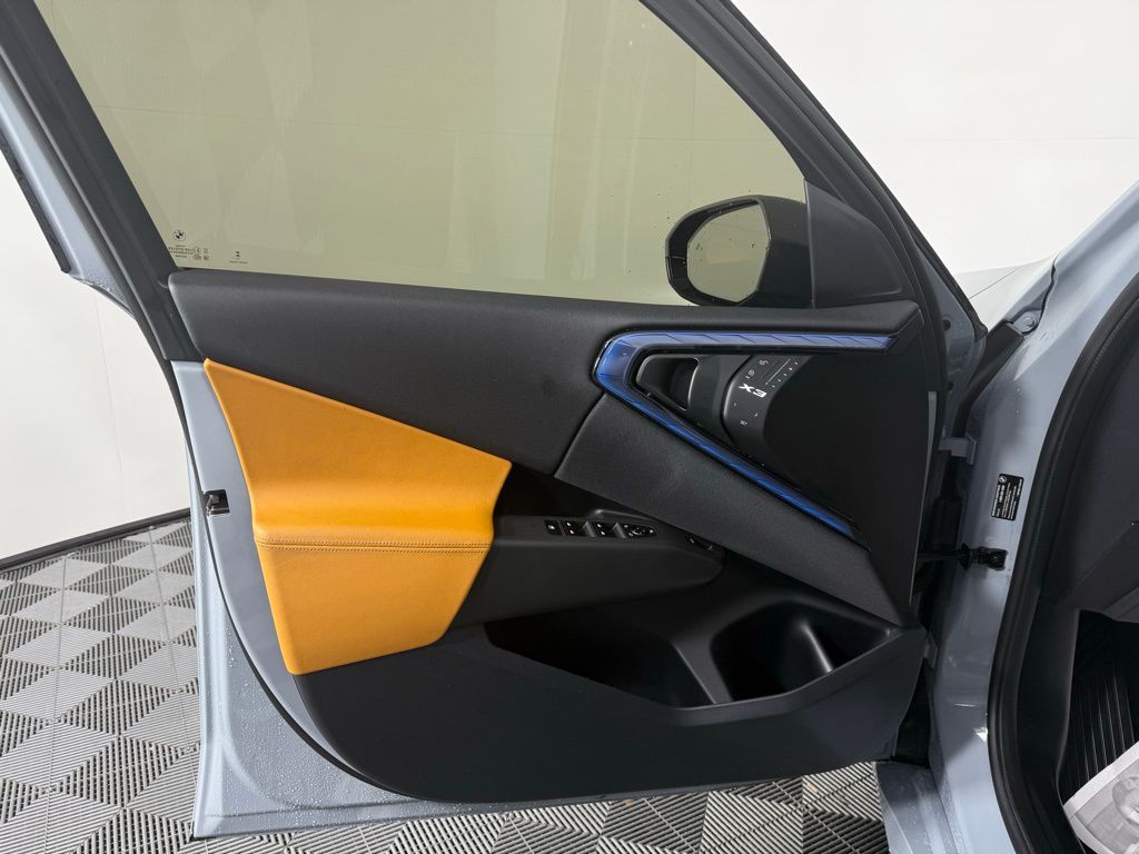 Thumbnail: 2025 BMW X3 - 12