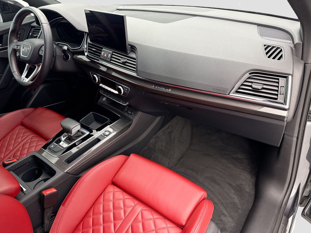 Thumbnail: 2023 Audi SQ5 - 16