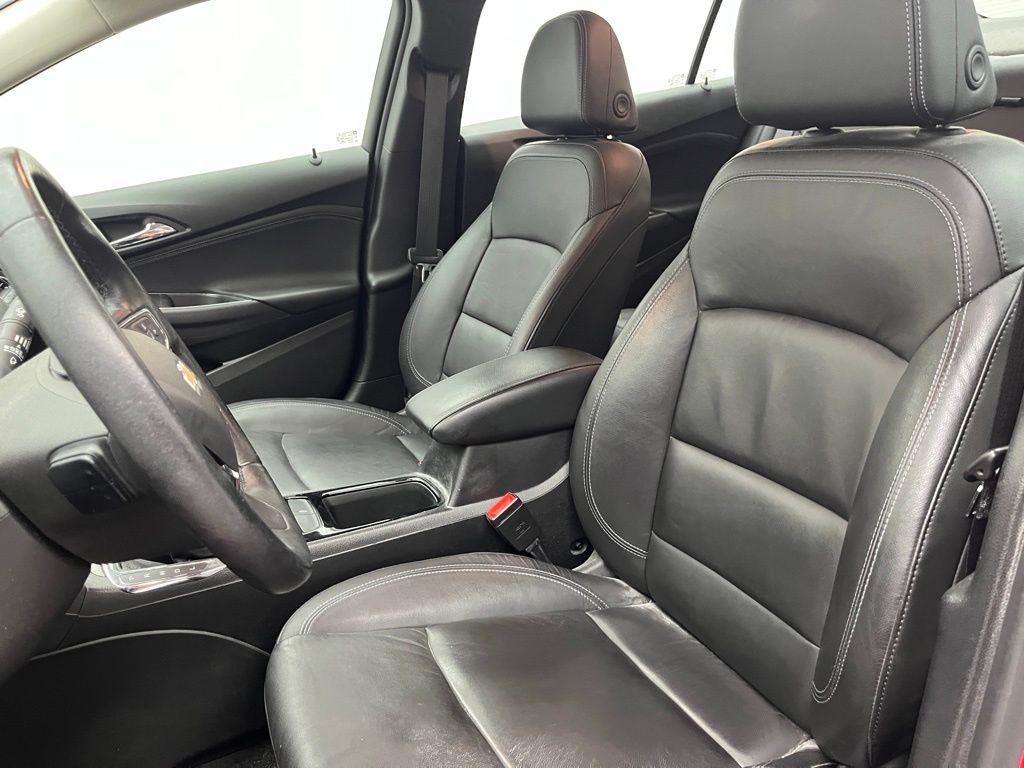 Thumbnail: 2018 Chevrolet Cruze - 11