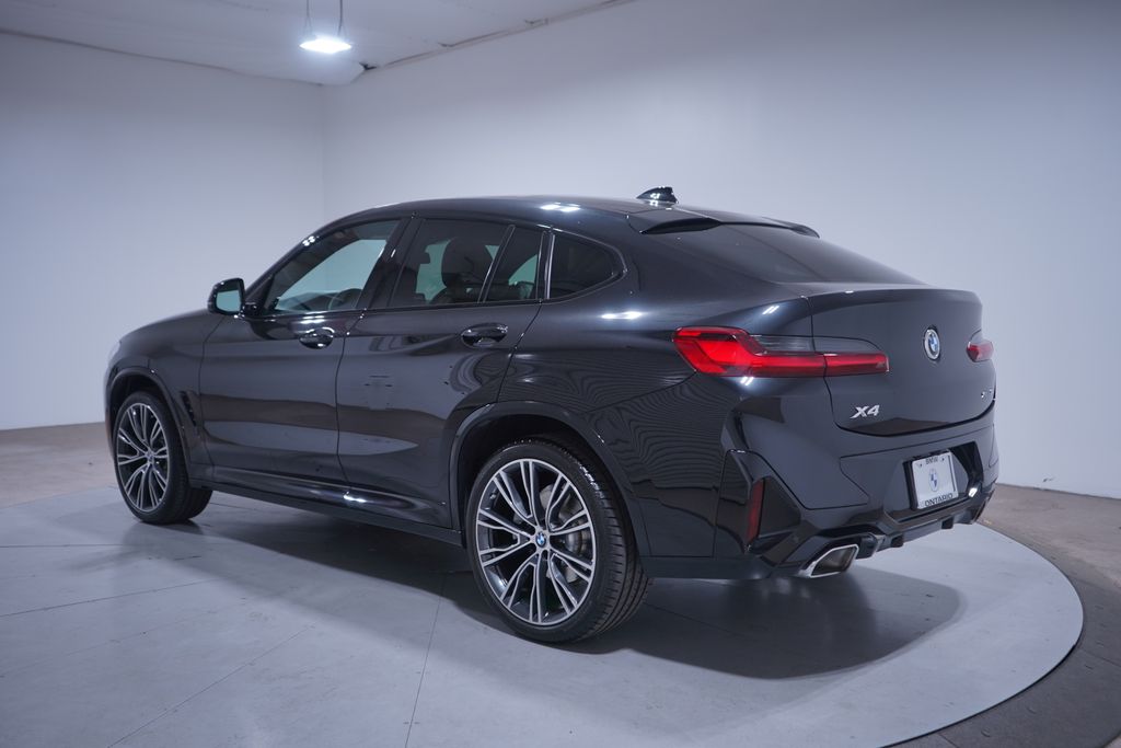 Thumbnail: 2023 BMW X4 - 3