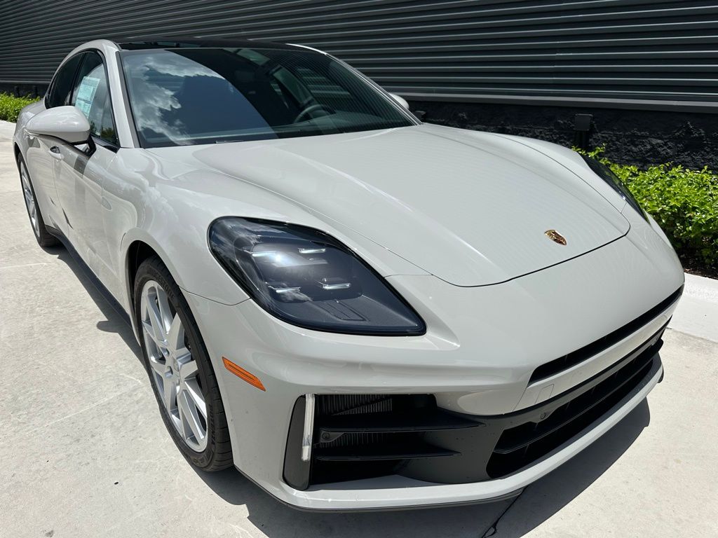 Thumbnail: 2025 Porsche Panamera - 10