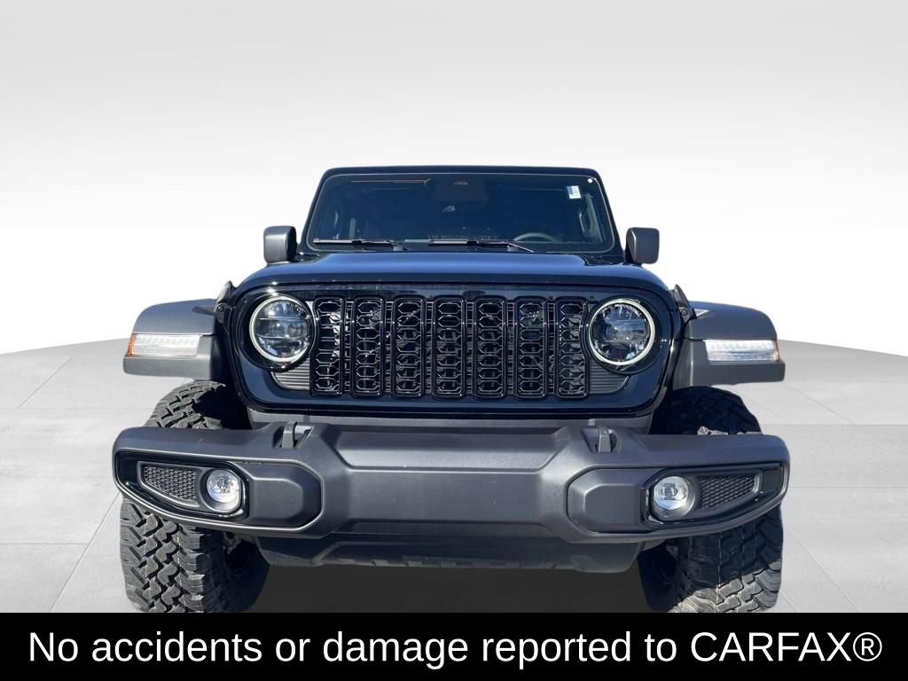 View vehicle photo 2