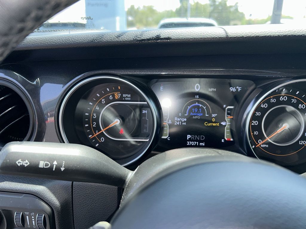 Thumbnail: 2021 Jeep Wrangler - 4