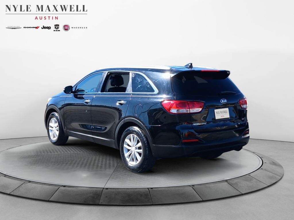 Used Car 2017 Kia Sorento  Lx For Sale Under $12,000 In Austin, Texas