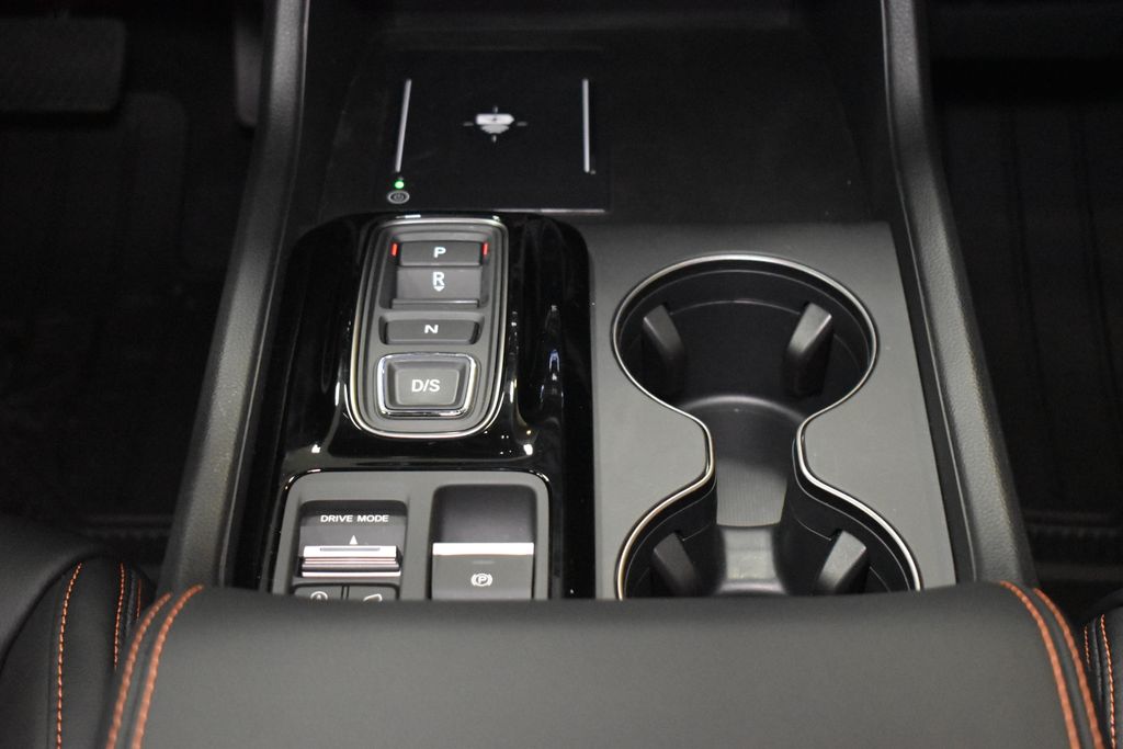 Thumbnail: 2025 Honda Pilot - 14