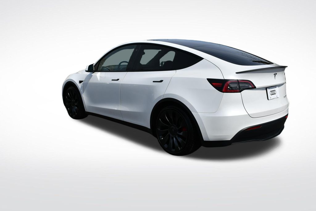 Thumbnail: 2023 Tesla Model Y - 3