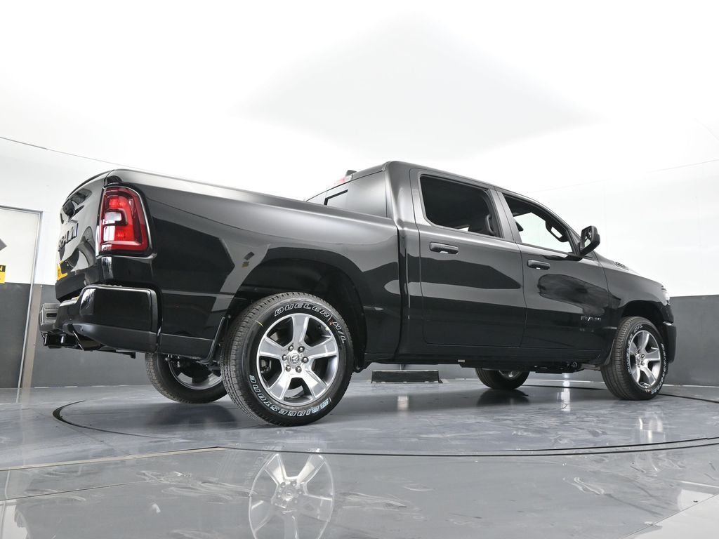 New 2026 Diamond Black Crystal Pearlcoat Ram Express image 54