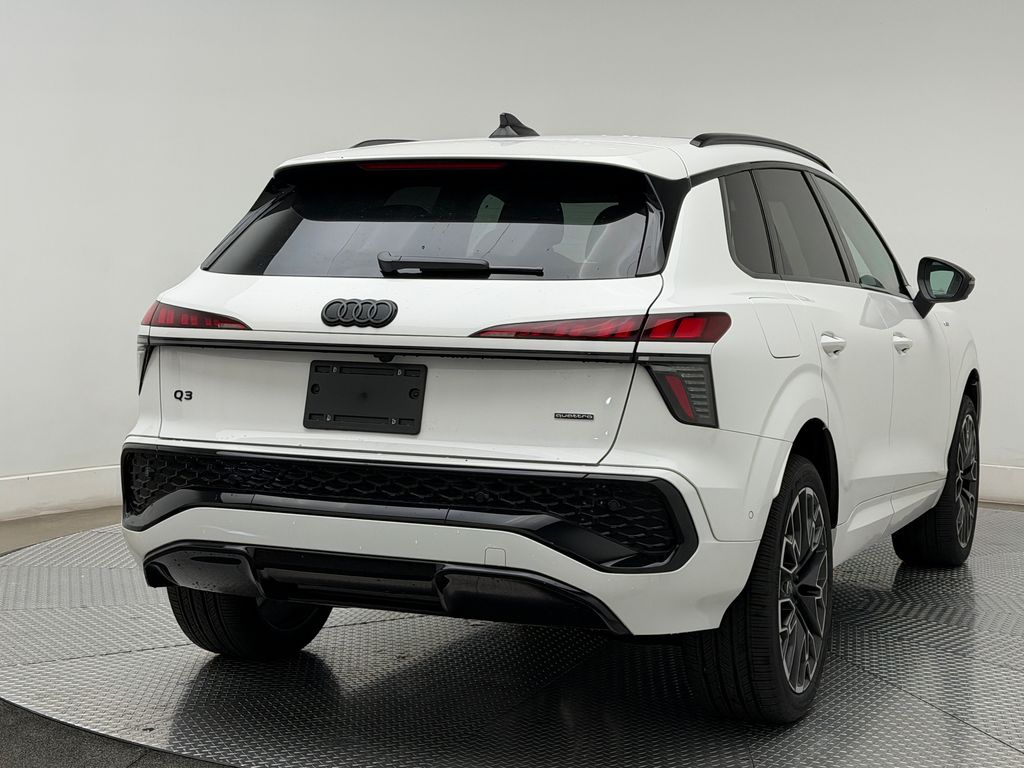 Thumbnail: 2026 Audi Q3 - 7