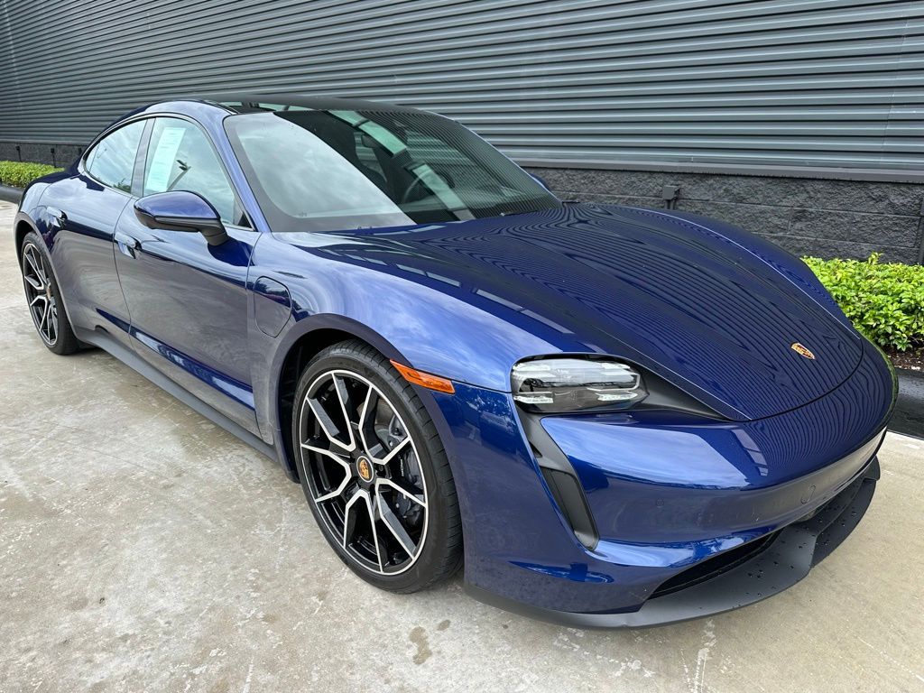 Thumbnail: 2023 Porsche Taycan - 10