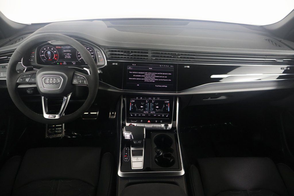 Thumbnail: 2025 Audi RS Q8 - 4