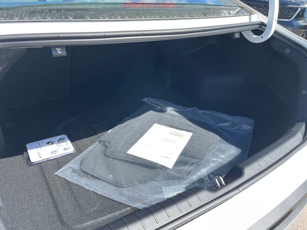 2025 Kia K4 EX photo
