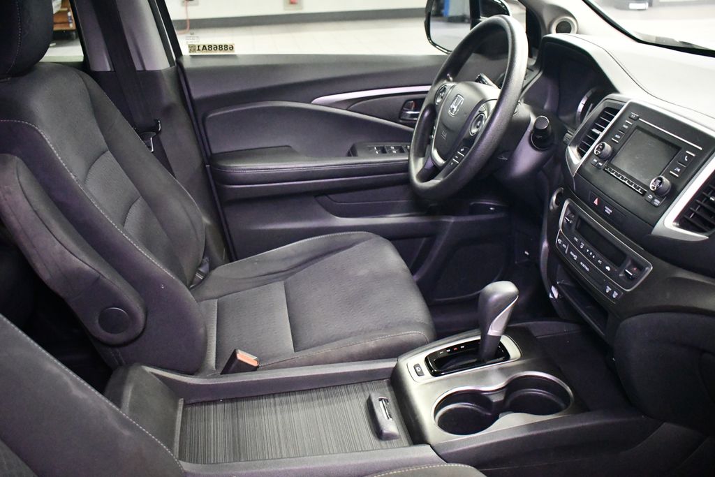 Thumbnail: 2019 Honda Ridgeline - 29