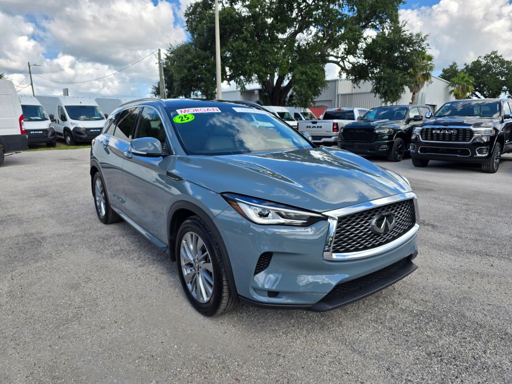 2025 INFINITI QX50 LUXE
