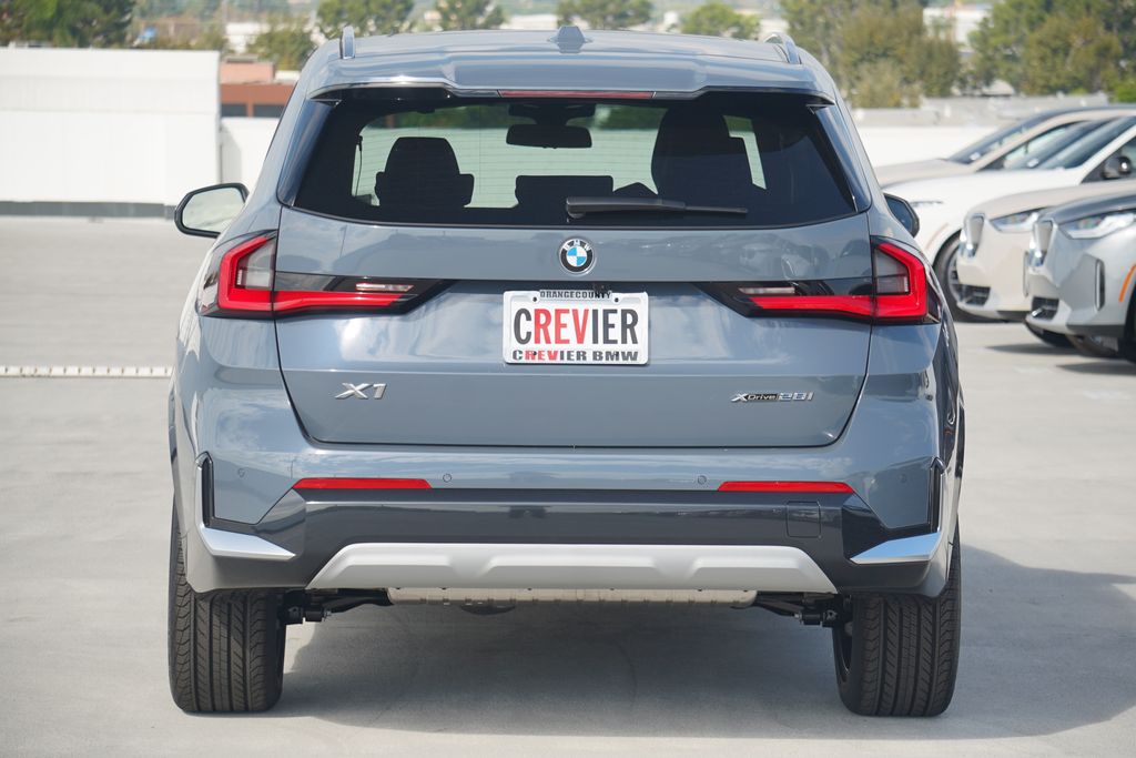 Thumbnail: 2026 BMW X1 - 6