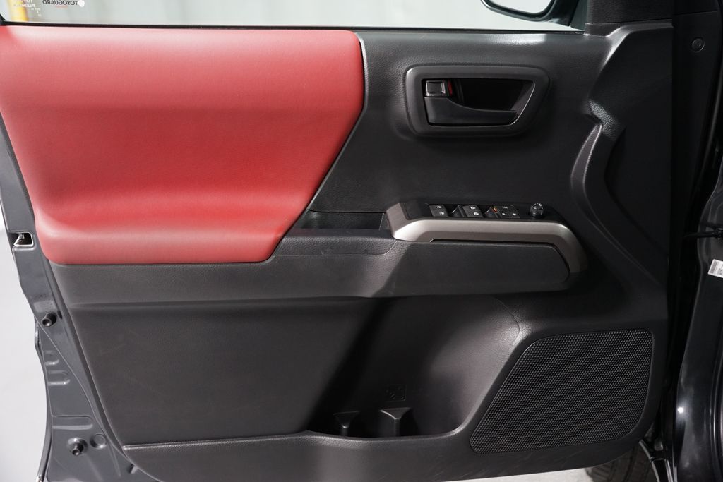 Thumbnail: 2023 Toyota Tacoma - 30