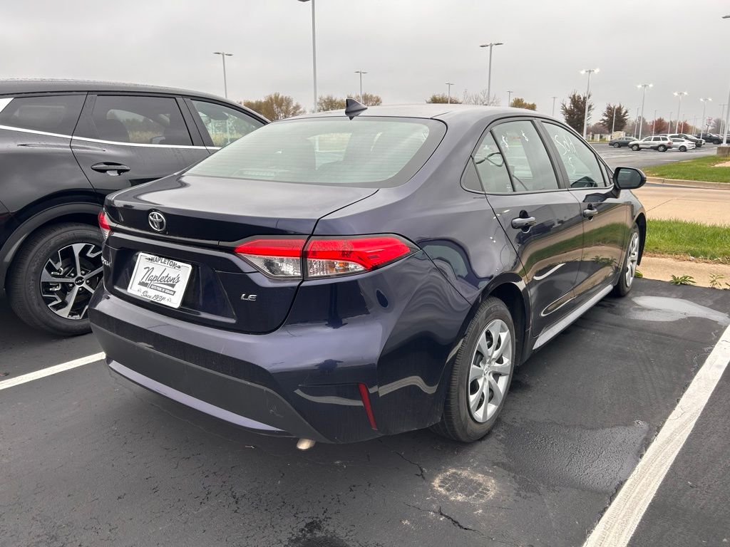 2022 Toyota Corolla LE 3