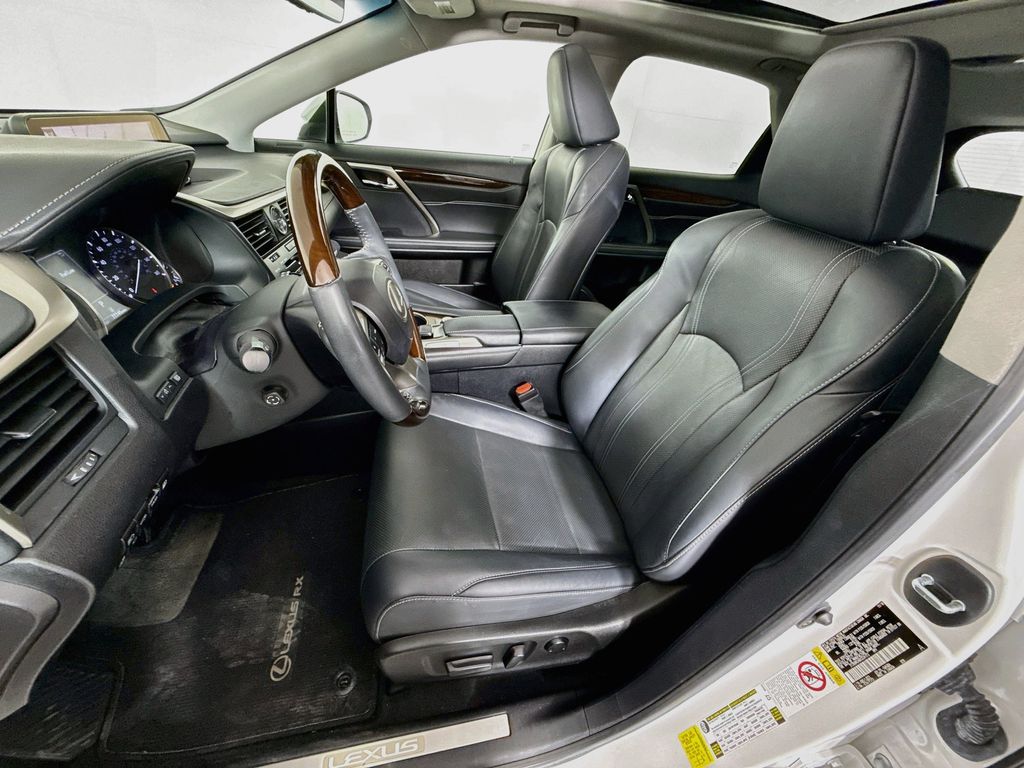 Thumbnail: 2019 Lexus RX - 21