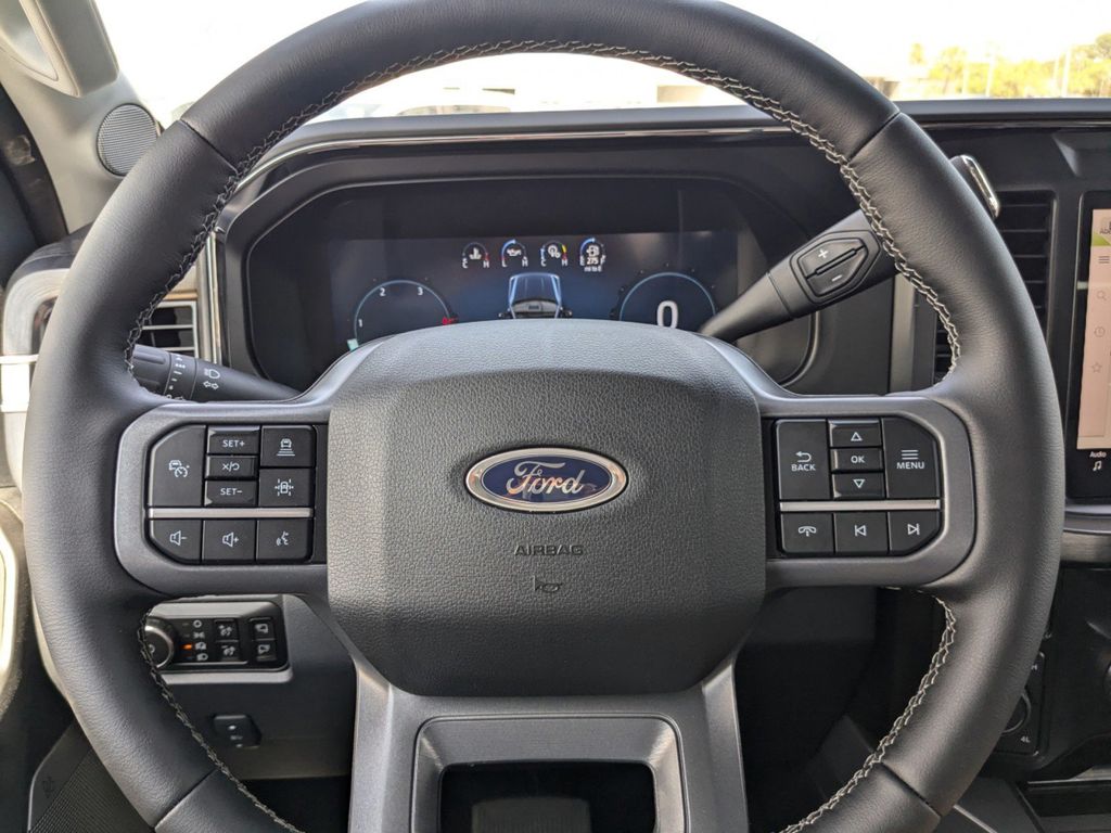 2025 Ford F-350 Super Duty Lariat