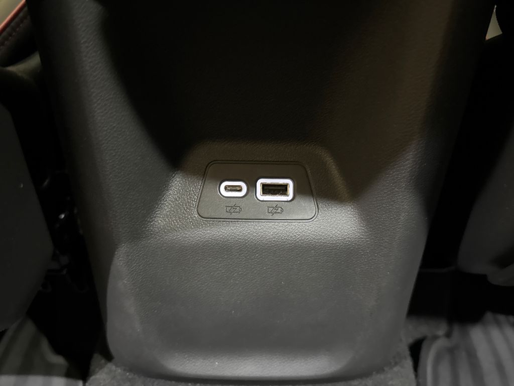 2022 Ebony Twilight Metallic Buick Envision Essence FWD SUV