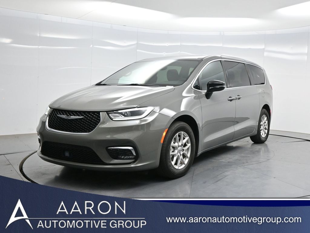 Ceramic Gray Clearcoat 2025 Chrysler Pacifica Minivan Front-Wheel Drive 9-Speed Automatic