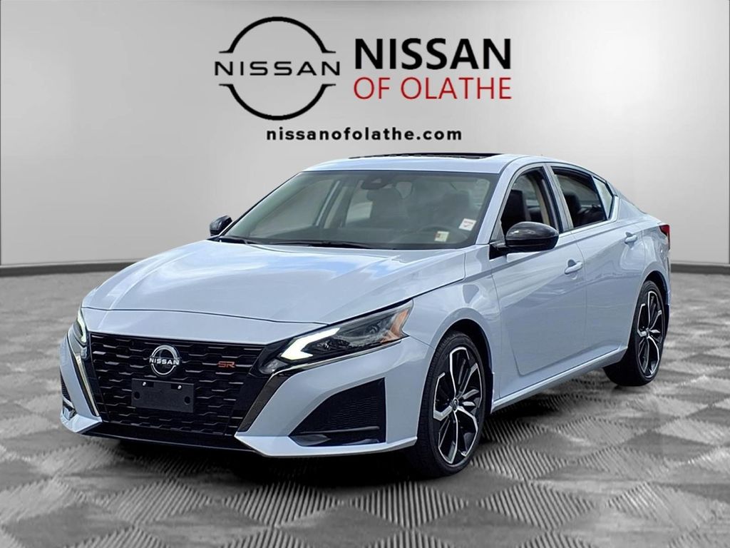 Gray Sky Pearl 2024 Nissan Altima Sedan Front-Wheel Drive Continuously Variable Transmission