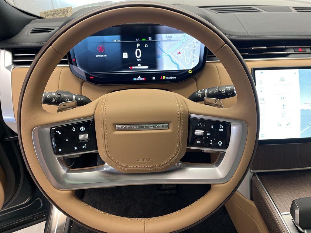 Thumbnail: 2025 Land Rover Range Rover - 14