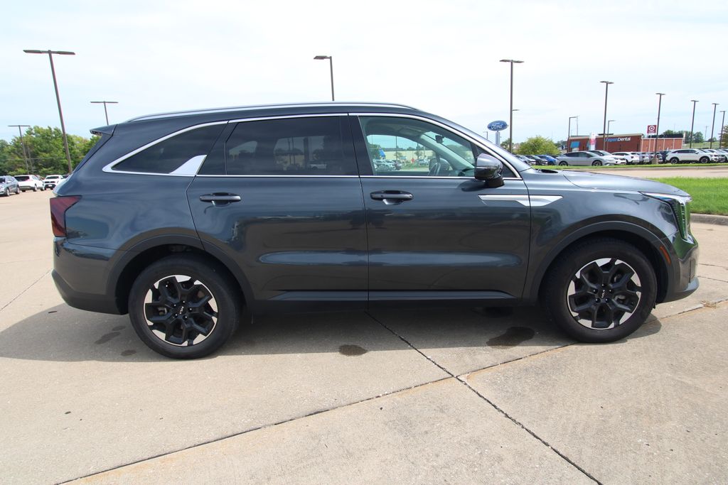 Used 2024 Kia Sorento SUV