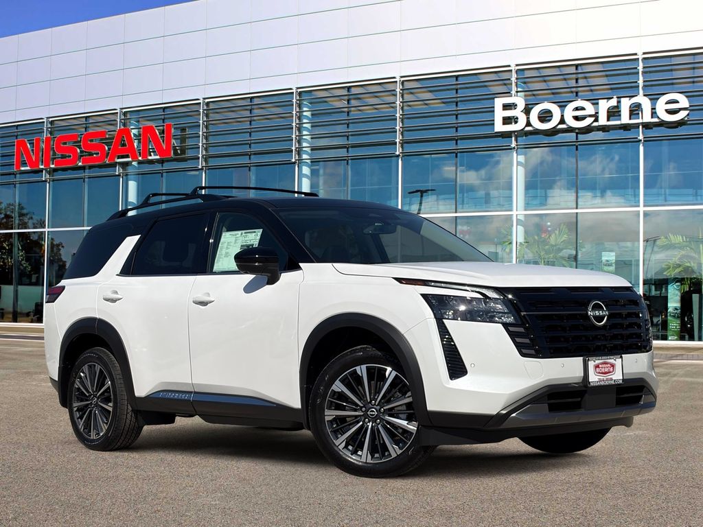 2026 Nissan Pathfinder Platinum FWD