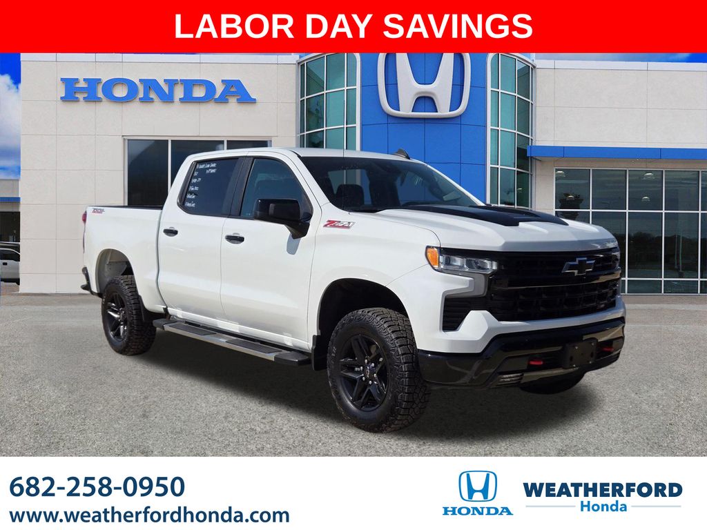 Summit White 2024 Chevrolet Silverado 1500 Pickup Truck Four-Wheel Drive Automatic