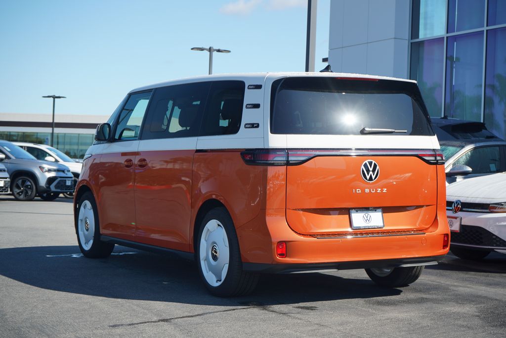 Thumbnail: 2025 Volkswagen ID.Buzz - 3